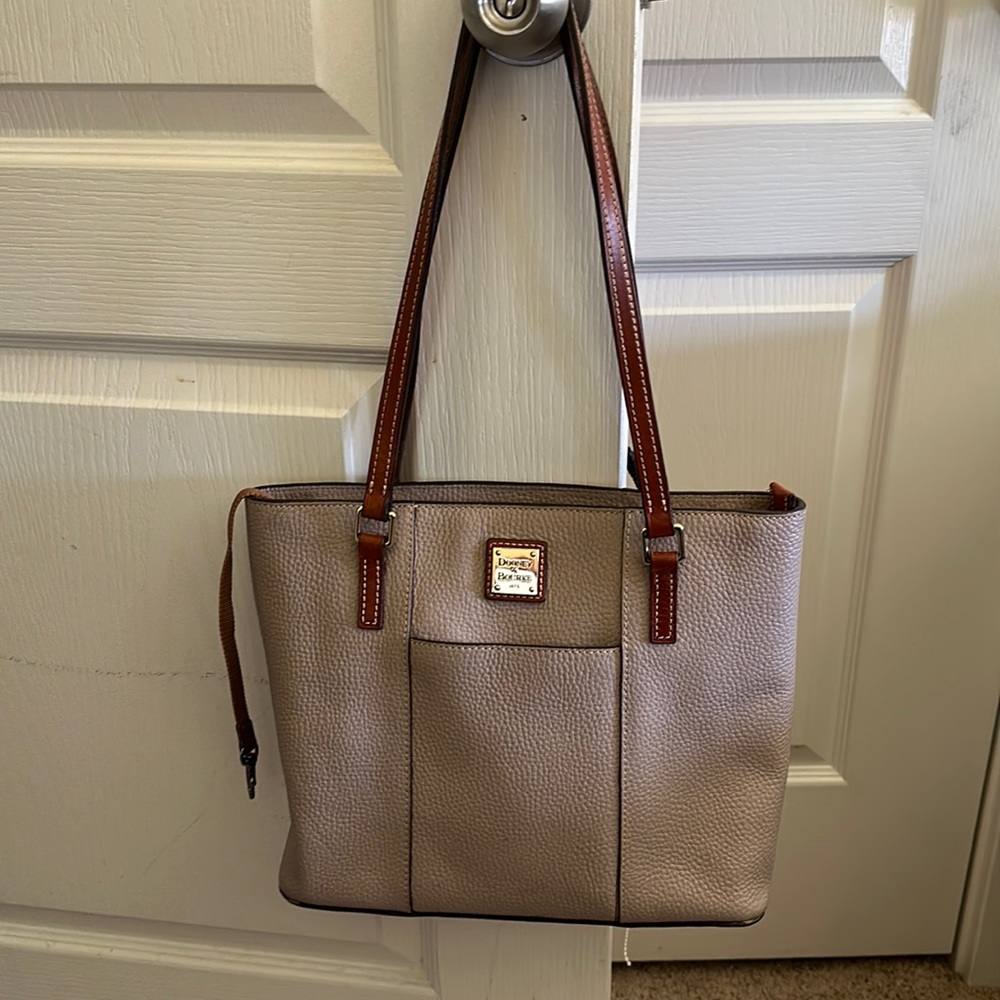 Dooney and Bourke pebble drain small Lexington
